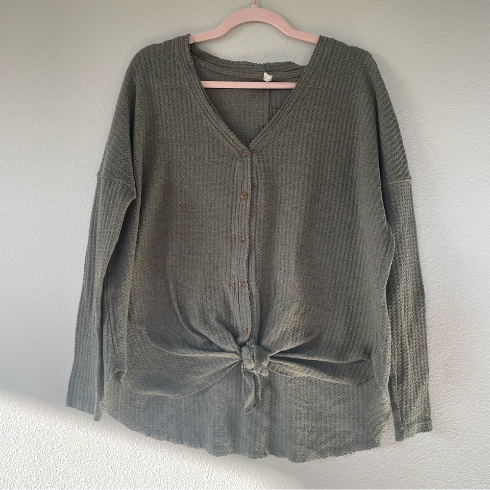 Wishlist Olive Green Top Oversize V Neck Button Front Knot Womens Size S/M Shirt